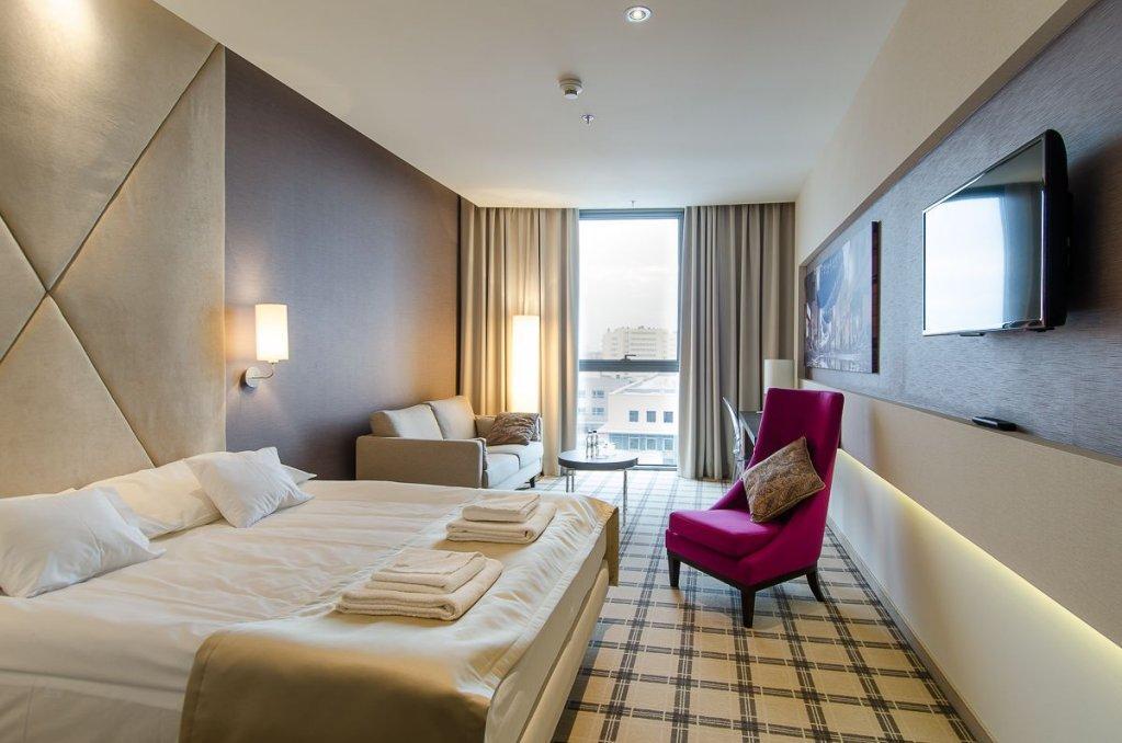 Hotel Rzeszow Ngoại thất bức ảnh