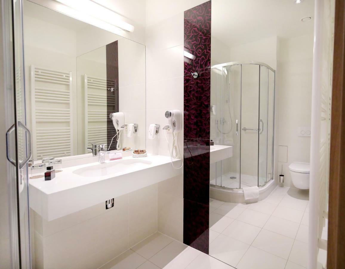 Hotel Rzeszow Ngoại thất bức ảnh