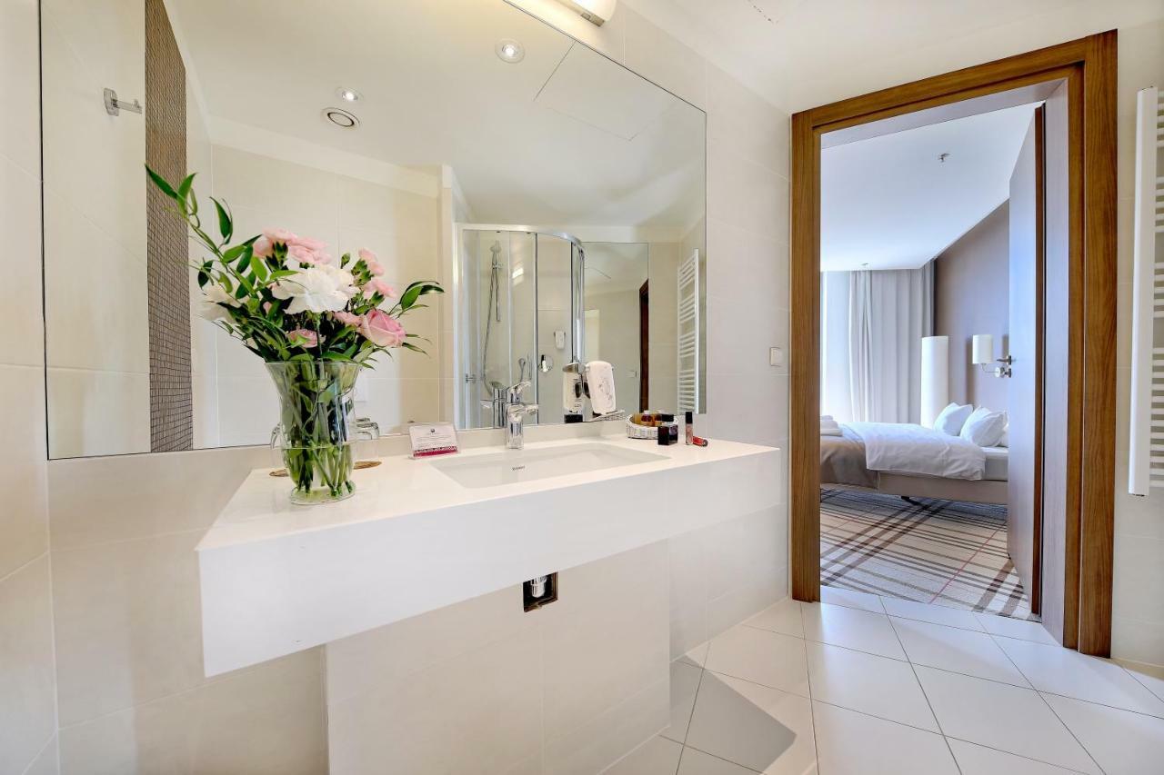 Hotel Rzeszow Ngoại thất bức ảnh