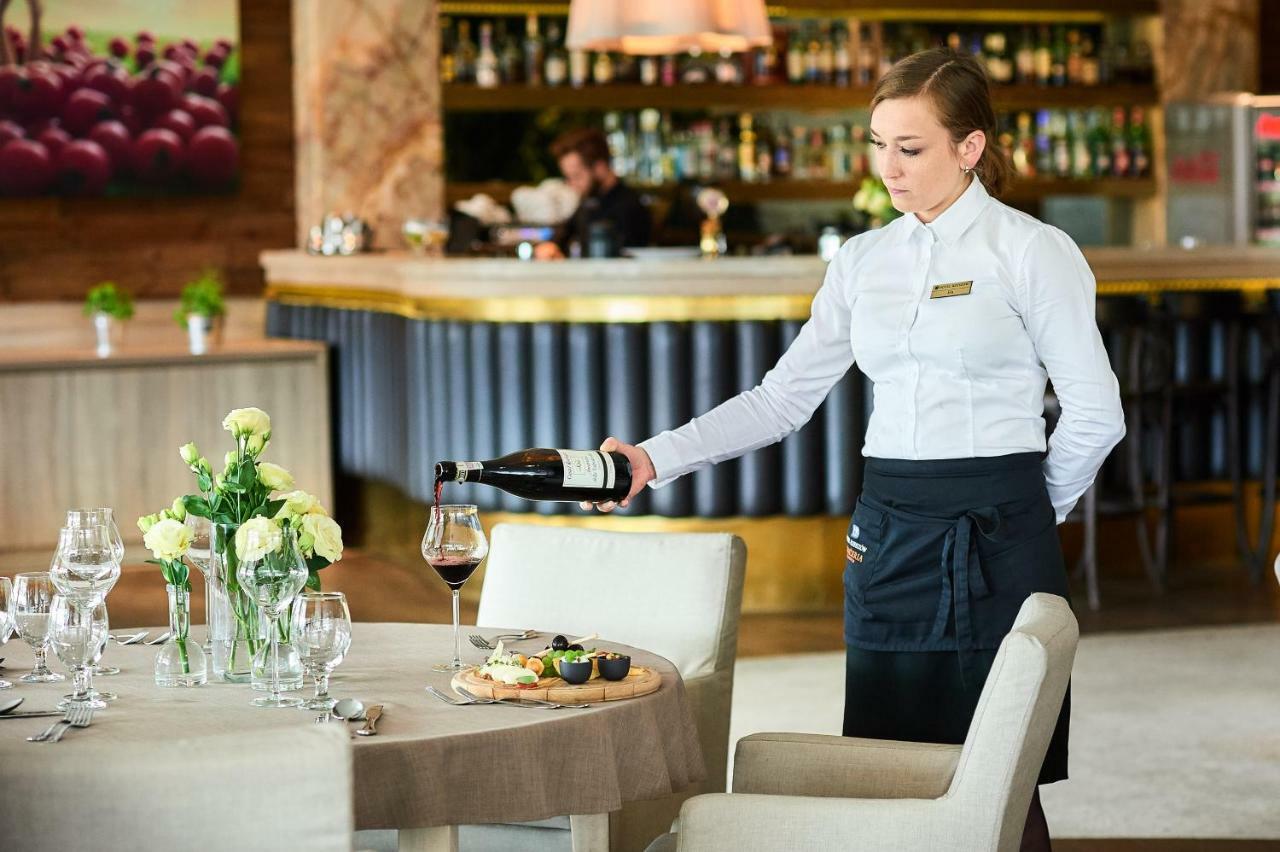 Hotel Rzeszow Ngoại thất bức ảnh